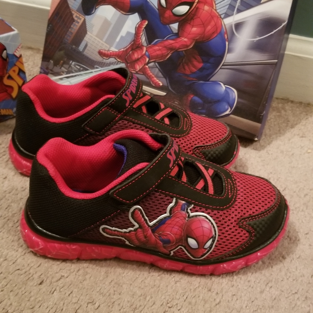 Boys sneakers